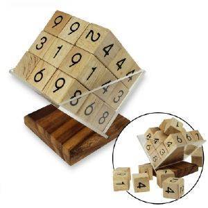 Holz Sudoku Würfel mit Ständer
