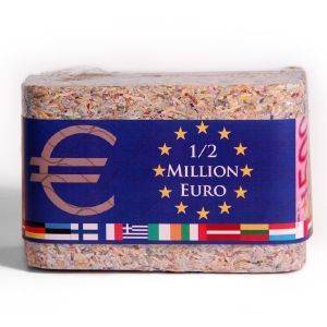 Lustige Geschenke: 1/2 Million Euro als Schreddergeld